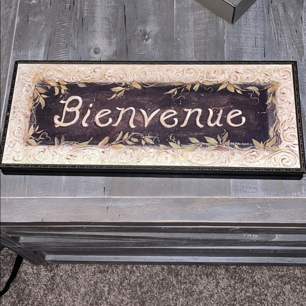 Bienvenue “Welcome” in French wall hanging